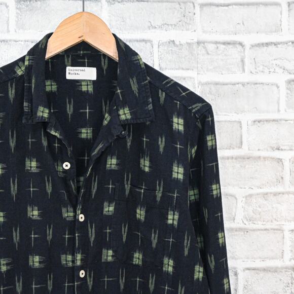 Universal Works Men's Long Sleeve Button up Shirt Black Green print sz Small - Picture 4 of 5